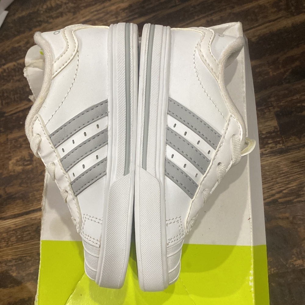 Adidas Neo Toddler White Shoes size 8 - Picture 2 of 10